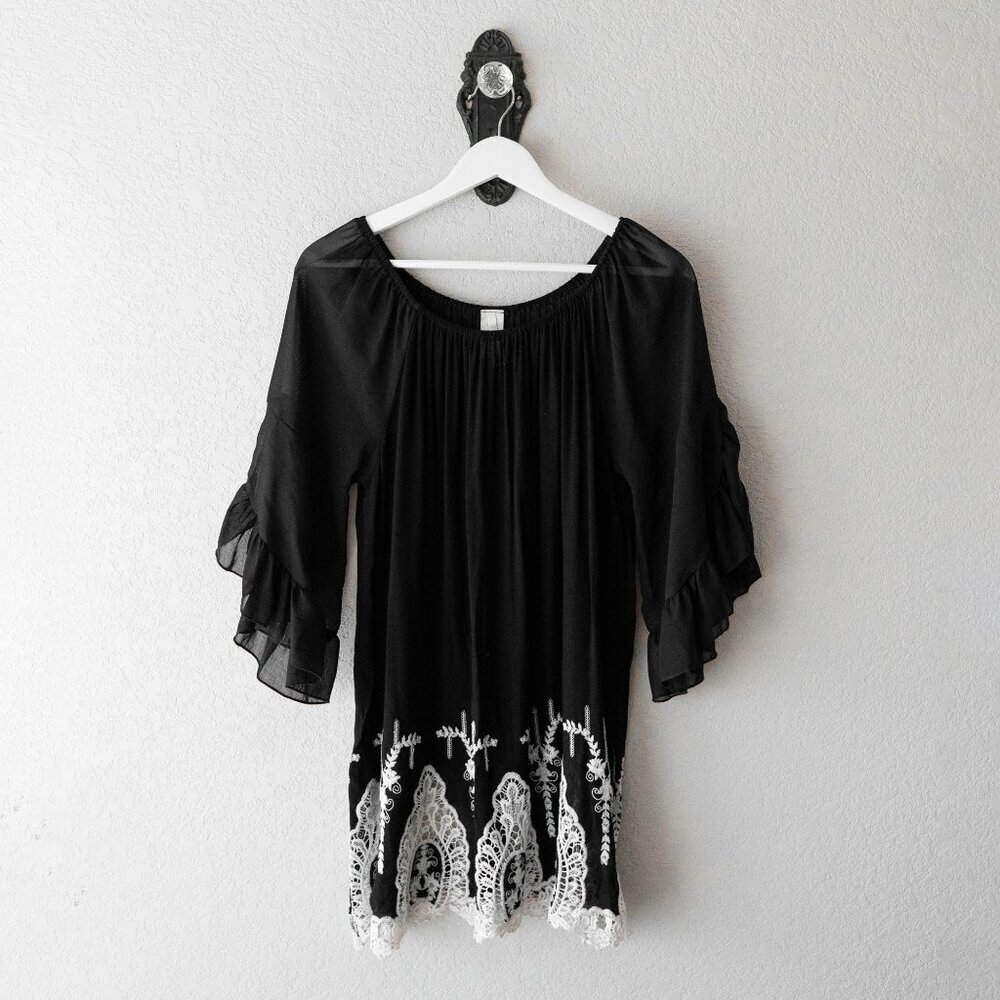 Lilypad Tunic Women’s Size Large Black SemiSheer Embroidered Boho Made in USA